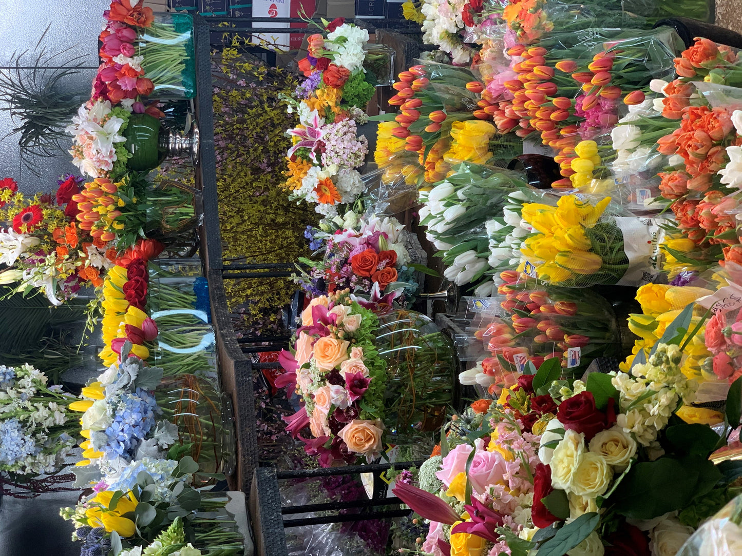 Loose Florals/ Wrapped Bouquets